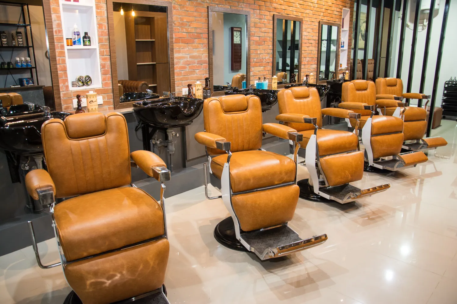 Beauty & Wellness — Match the chair online